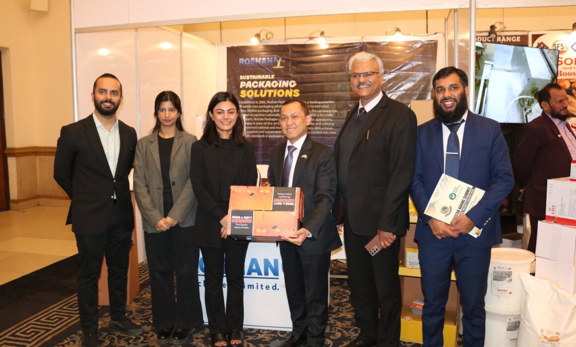 roshan-packages-at-the-pakistan-baking-summit